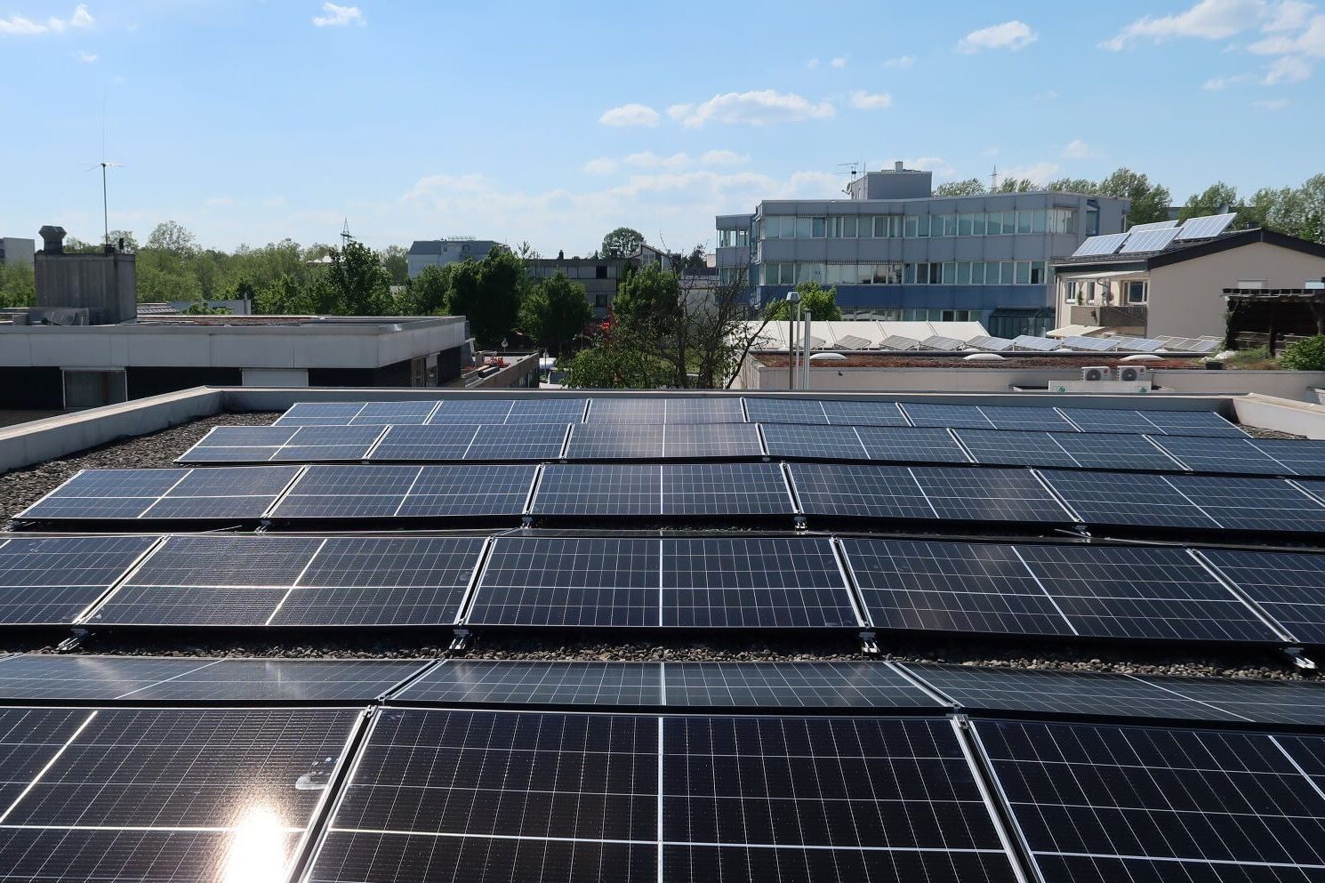 Solarpanels auf dem ibb-Dach